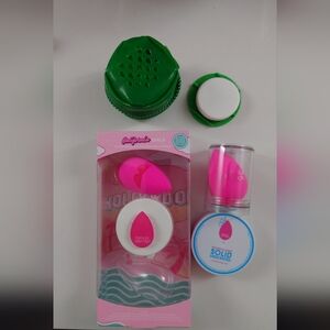 Beauty Blender Sponge and Bar Soap Travel set